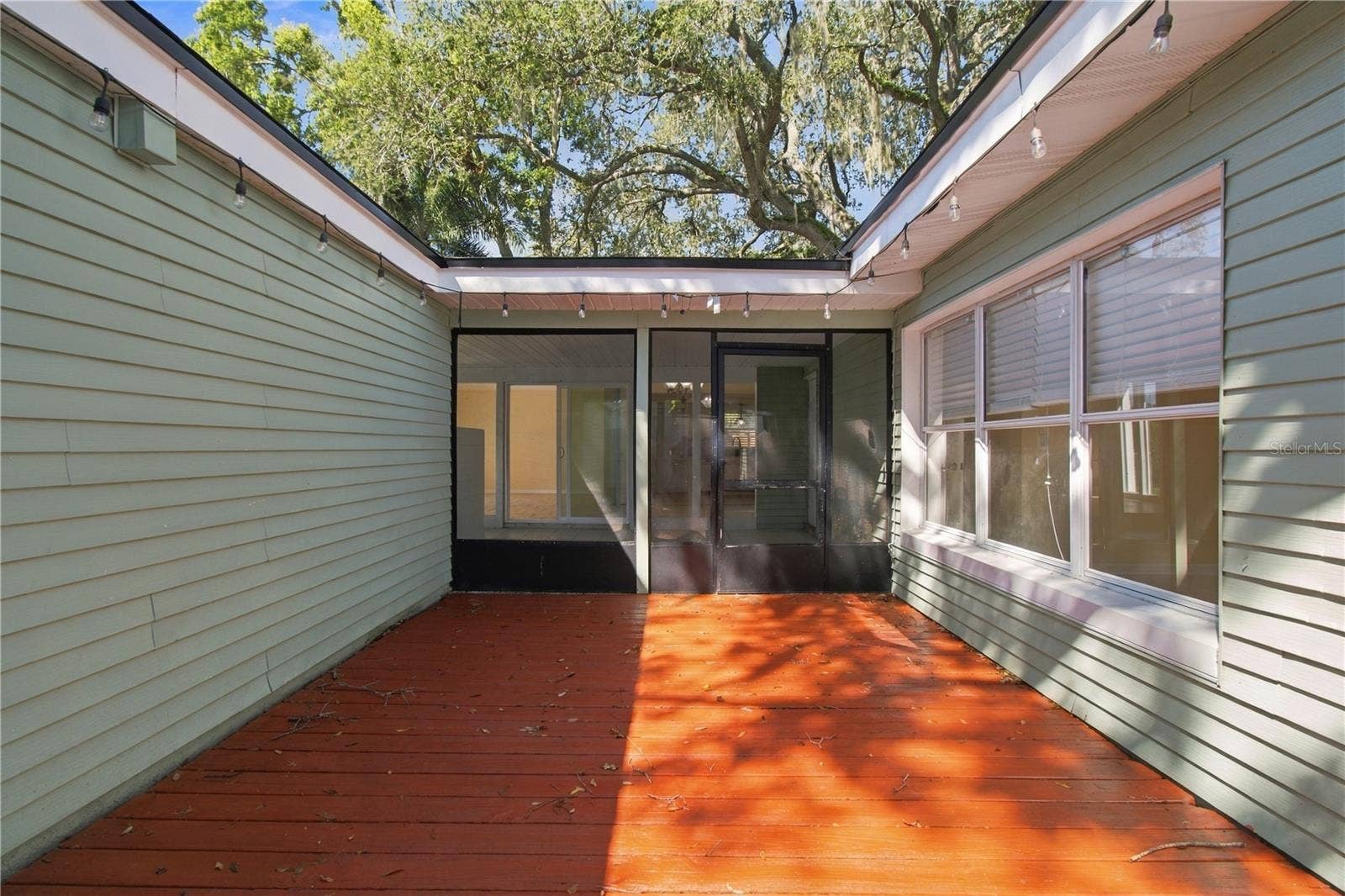 10312 LAKE CARROLL WAY, Tampa, FL 33618 Deck