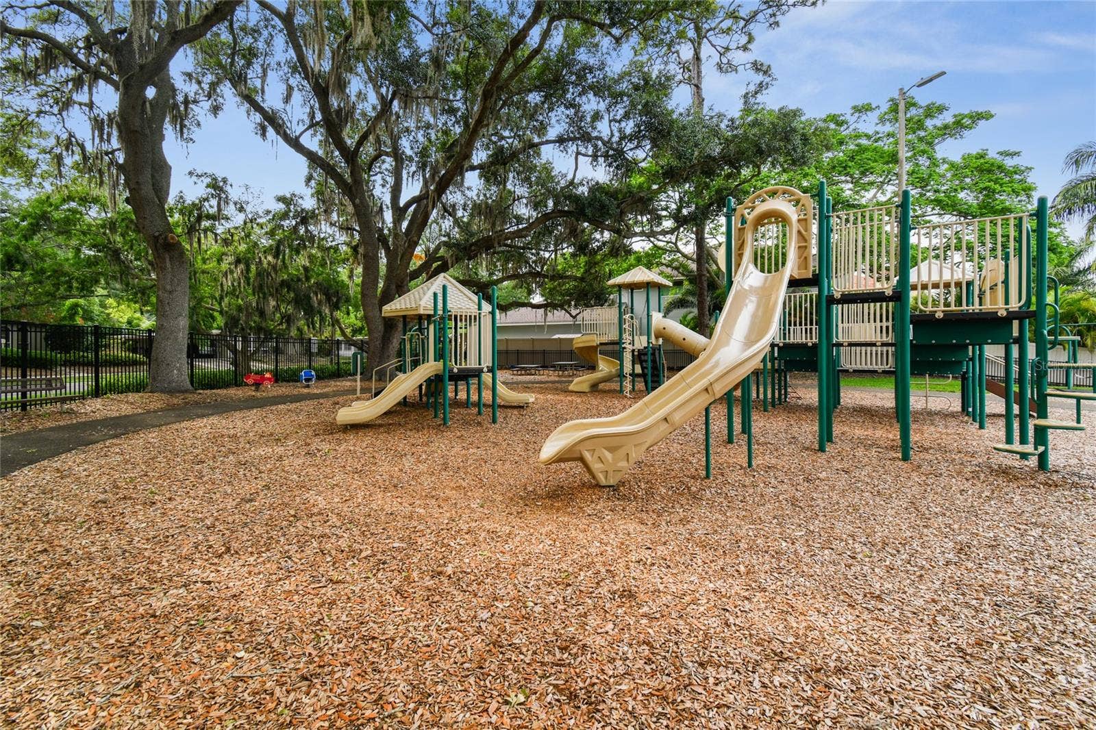 10312 LAKE CARROLL WAY, Tampa, FL 33618 10312 LAKE CARROLL WAY, Tampa, FL 33618