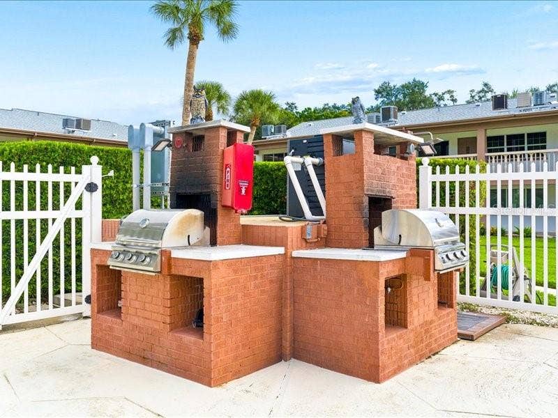650 PINELLAS POINT DRIVE S, #240, St Petersburg, FL 33705 650 PINELLAS POINT DRIVE S, #240, St Petersburg, FL 33705