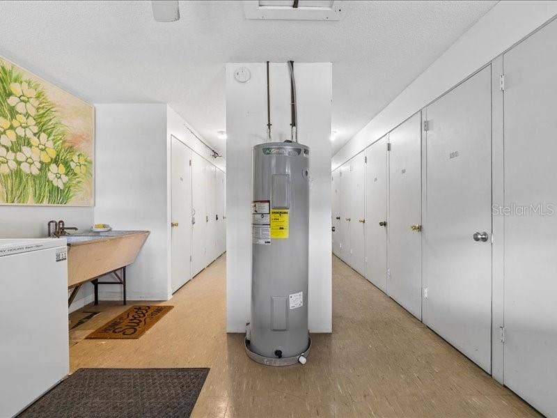 650 PINELLAS POINT DRIVE S, #240, St Petersburg, FL 33705 650 PINELLAS POINT DRIVE S, #240, St Petersburg, FL 33705