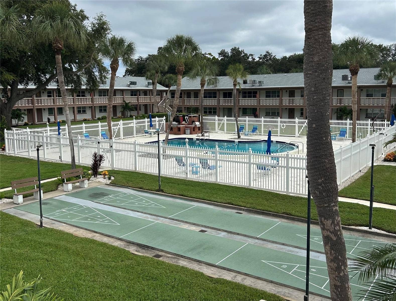 650 PINELLAS POINT DRIVE S, #240, St Petersburg, FL 33705 650 PINELLAS POINT DRIVE S, #240, St Petersburg, FL 33705