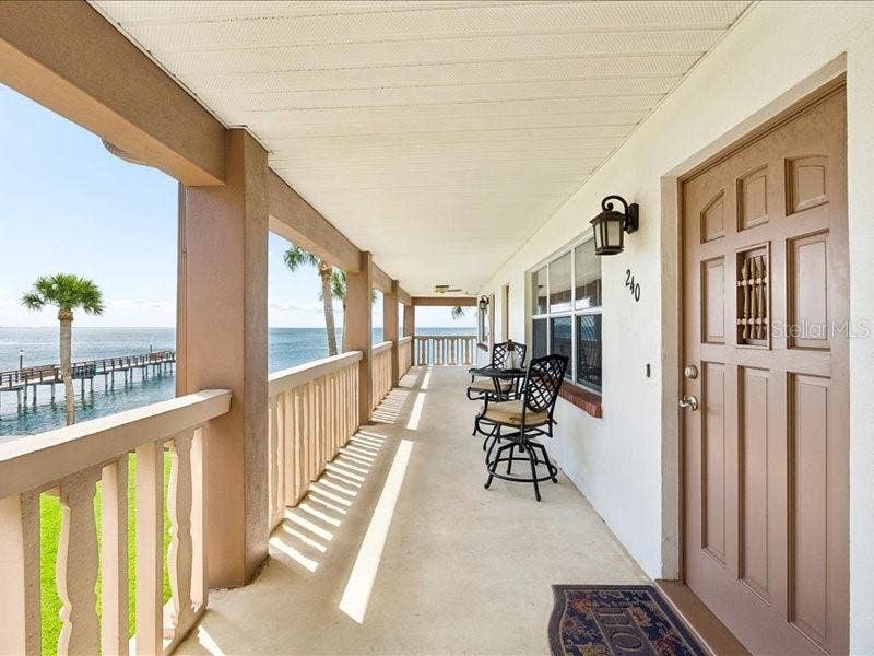 650 PINELLAS POINT DRIVE S, #240, St Petersburg, FL 33705 650 PINELLAS POINT DRIVE S, #240, St Petersburg, FL 33705