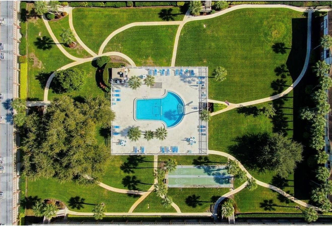 650 PINELLAS POINT DRIVE S, #240, St Petersburg, FL 33705 650 PINELLAS POINT DRIVE S, #240, St Petersburg, FL 33705