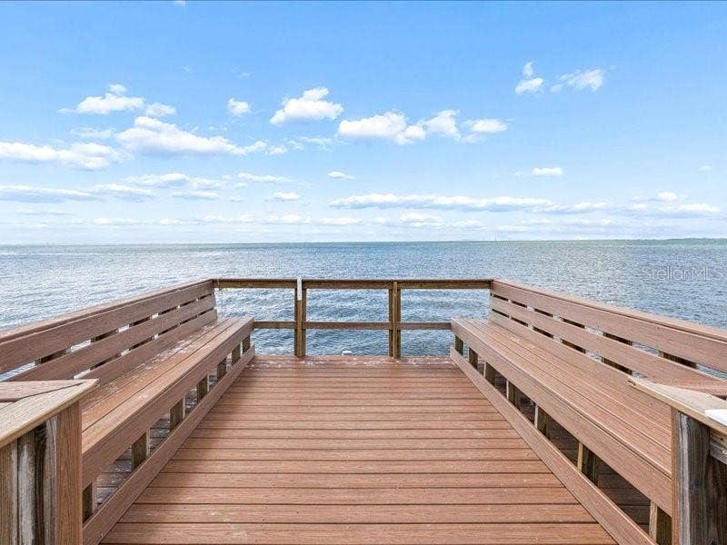 650 PINELLAS POINT DRIVE S, #240, St Petersburg, FL 33705 650 PINELLAS POINT DRIVE S, #240, St Petersburg, FL 33705