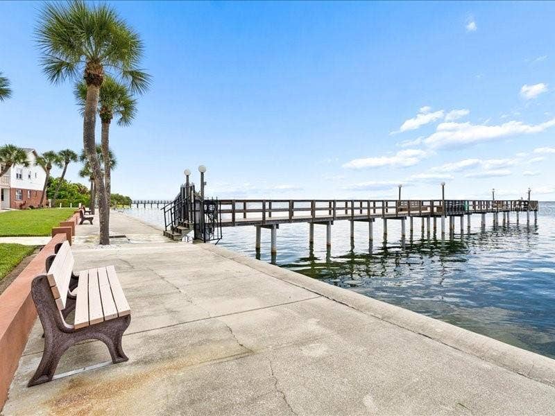 650 PINELLAS POINT DRIVE S, #240, St Petersburg, FL 33705 650 PINELLAS POINT DRIVE S, #240, St Petersburg, FL 33705