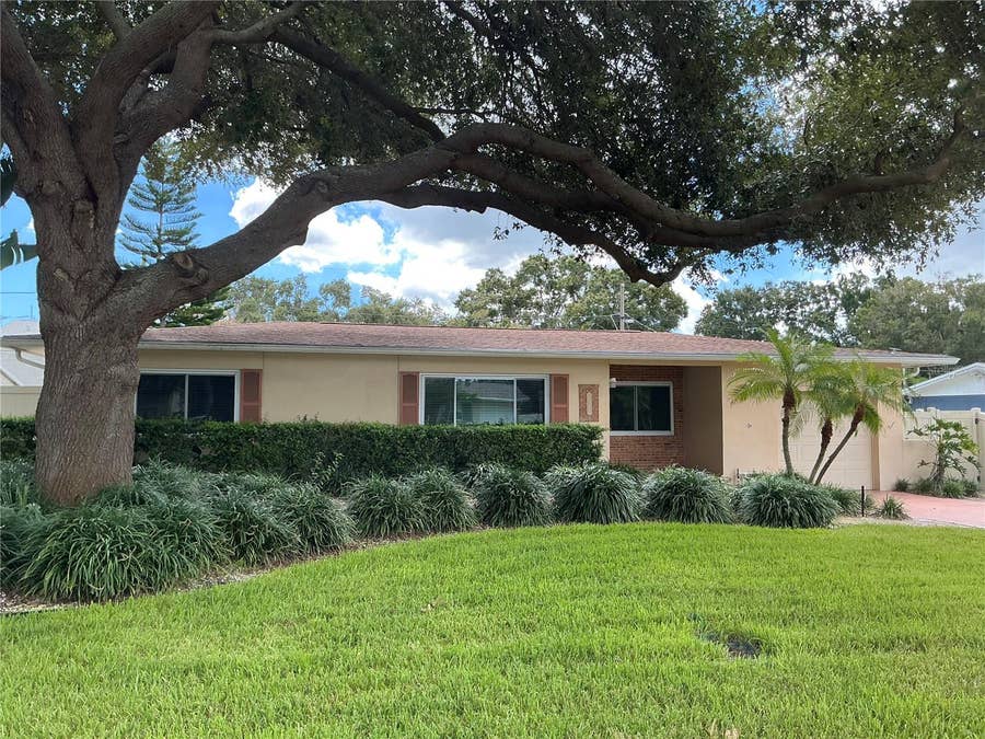 Property photo for 5248 15TH AVENUE N, St Petersburg, FL