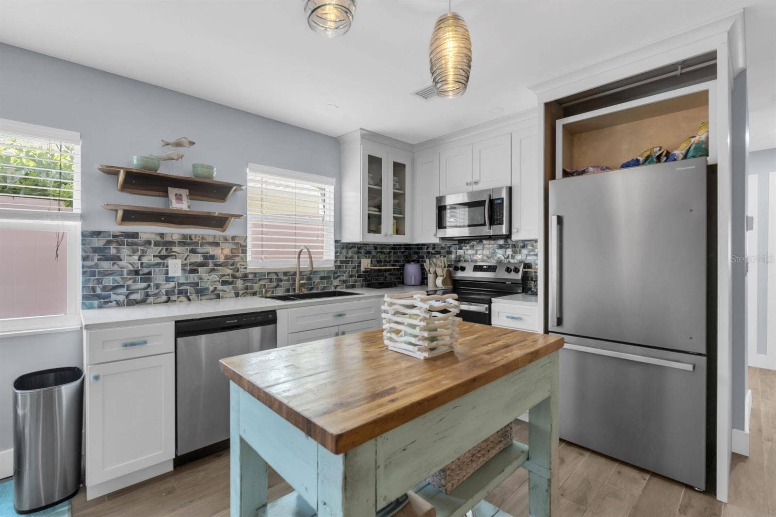 7115 COQUINA WAY, #4, St Pete Beach, FL 33706 7115 COQUINA WAY, #4, St Pete Beach, FL 33706