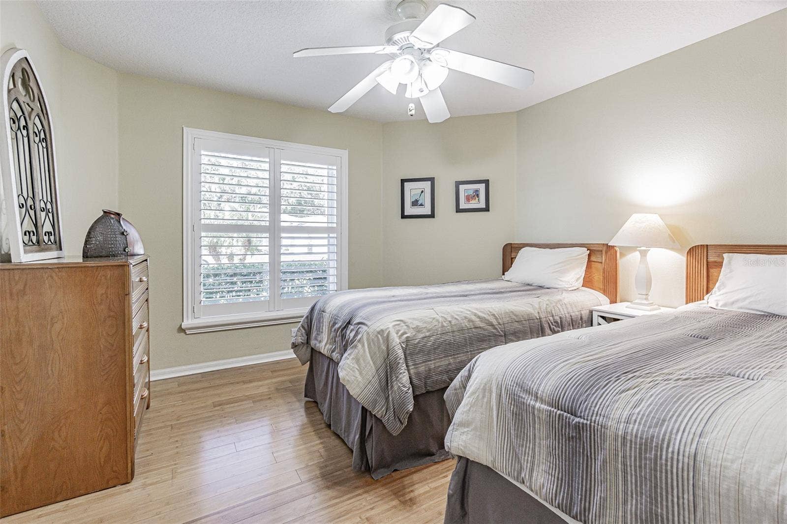 Guest bedroom
