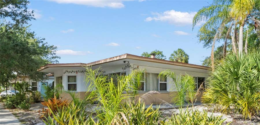 Property photo for 901 3RD STREET N, #8, St Petersburg, FL