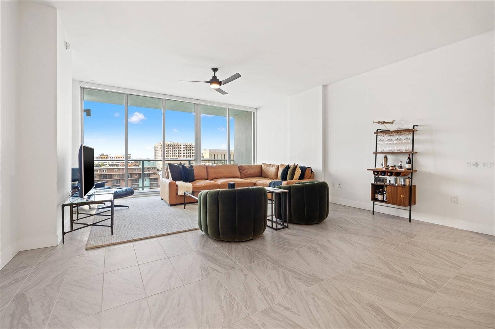777 3RD AVENUE N, #806, St Petersburg, FL 33701