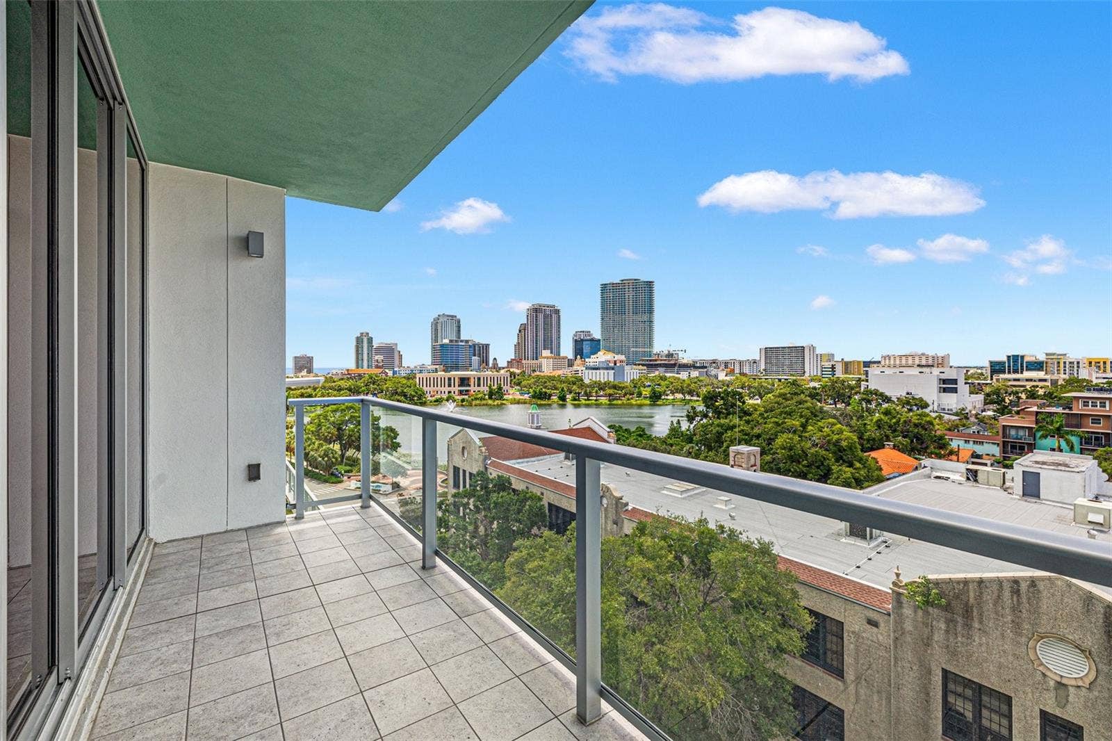 777 3RD AVENUE N, #806, St Petersburg, FL 33701