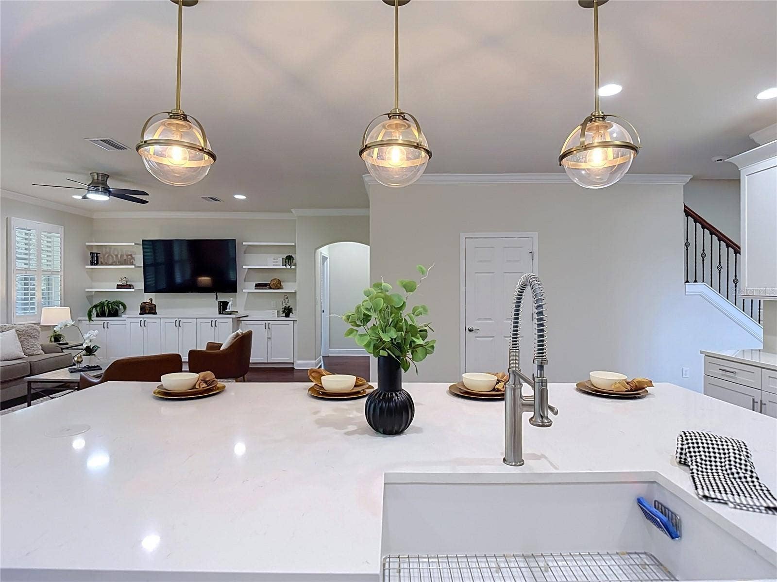 3117 MAJESTIC VIEW DRIVE, Lutz, FL 33558 3117 MAJESTIC VIEW DRIVE, Lutz, FL 33558