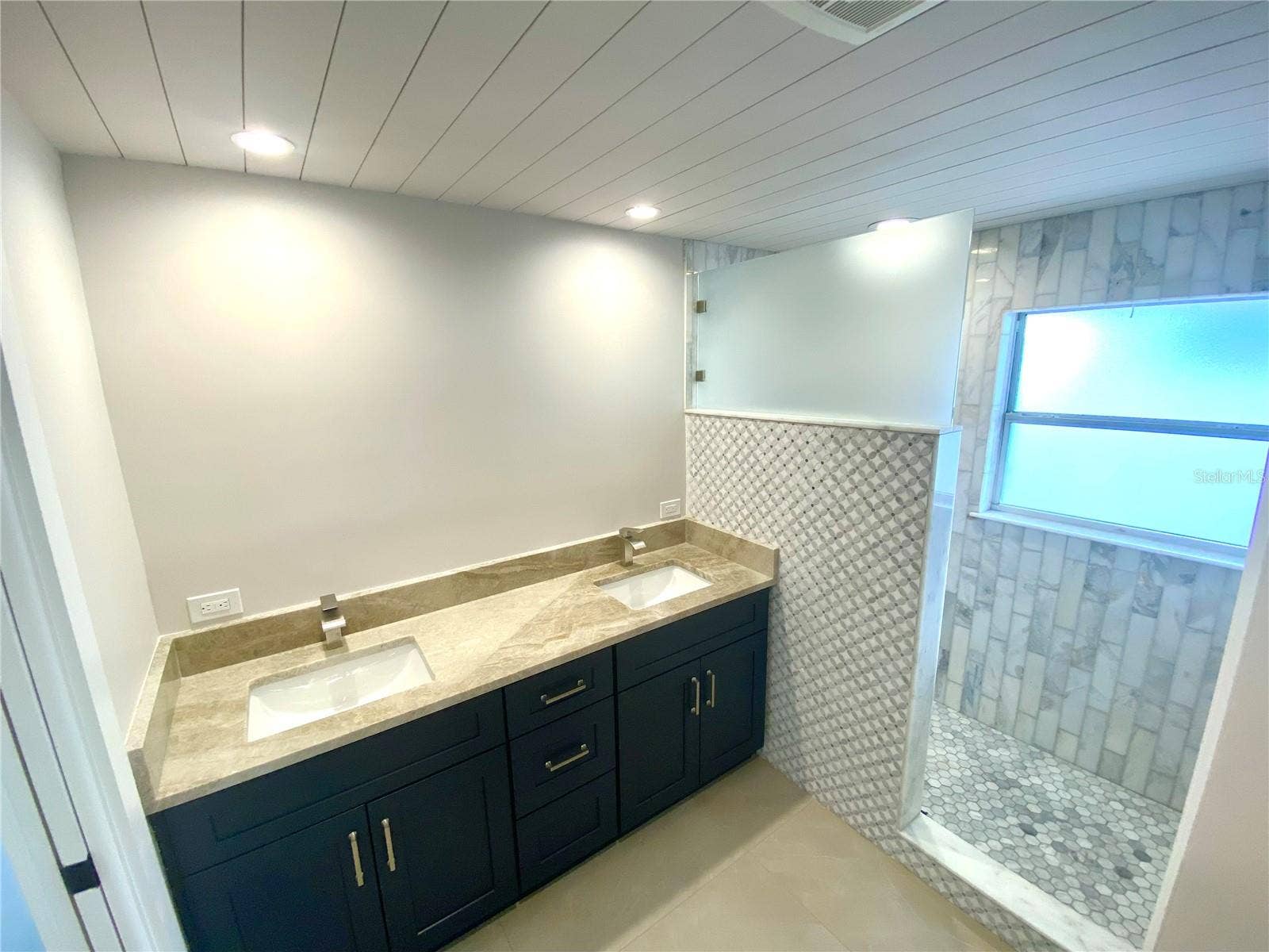 11440 4TH STREET E, Treasure Island, FL 33706 11440 4TH STREET E, Treasure Island, FL 33706