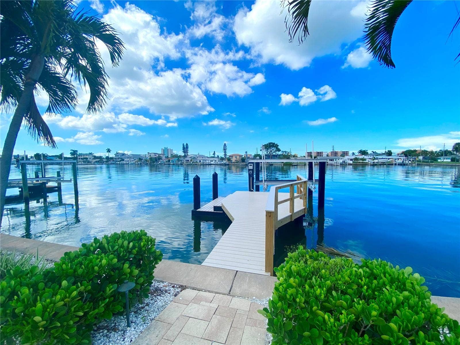 11440 4TH STREET E, Treasure Island, FL 33706 11440 4TH STREET E, Treasure Island, FL 33706