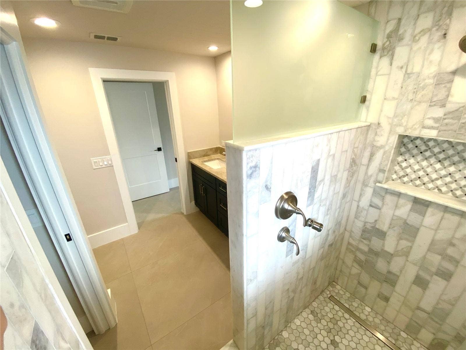 11440 4TH STREET E, Treasure Island, FL 33706 11440 4TH STREET E, Treasure Island, FL 33706