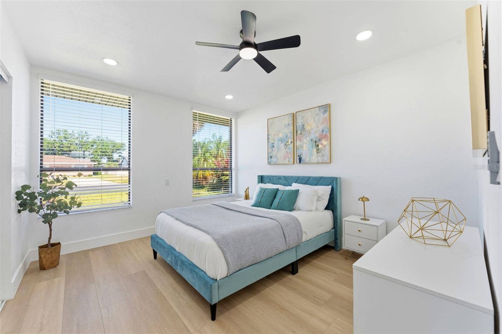 3917 E EDEN ROC CIRCLE, Tampa, FL 33634
