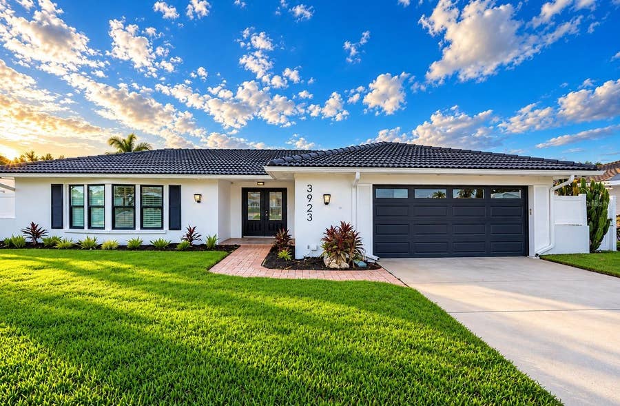 Property photo for 3923 DORAL DRIVE, Tampa, FL