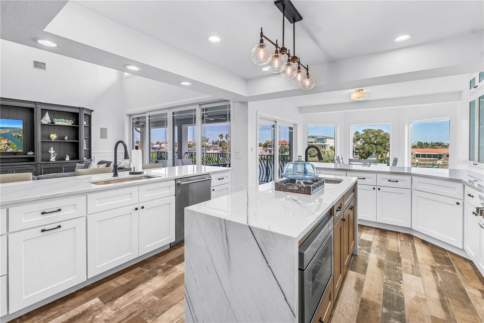 199 21ST AVENUE, St Pete Beach, FL 33706 199 21ST AVENUE, St Pete Beach, FL 33706