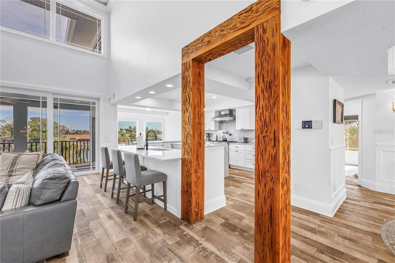 199 21ST AVENUE, St Pete Beach, FL 33706 199 21ST AVENUE, St Pete Beach, FL 33706