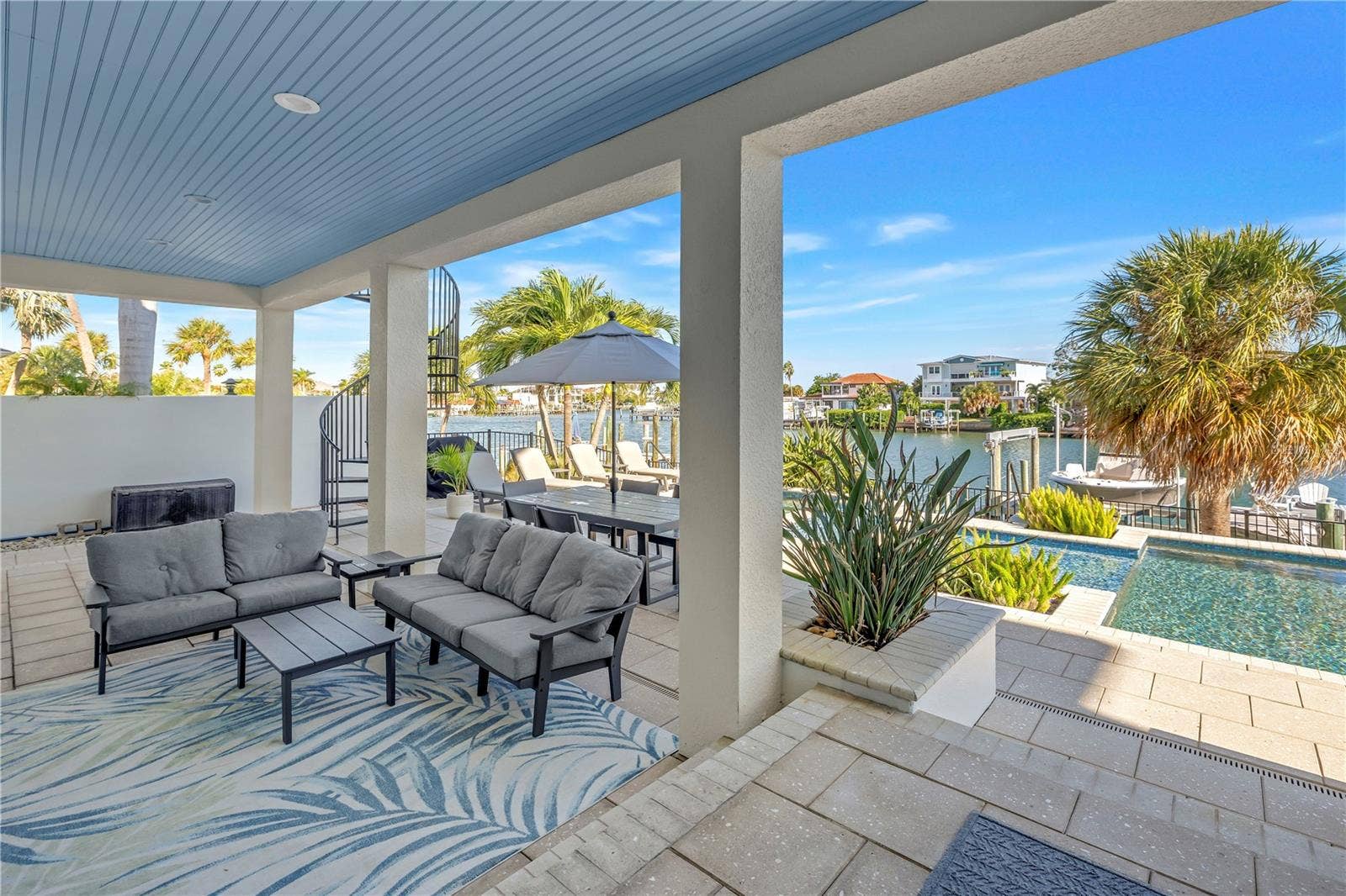 199 21ST AVENUE, St Pete Beach, FL 33706 199 21ST AVENUE, St Pete Beach, FL 33706
