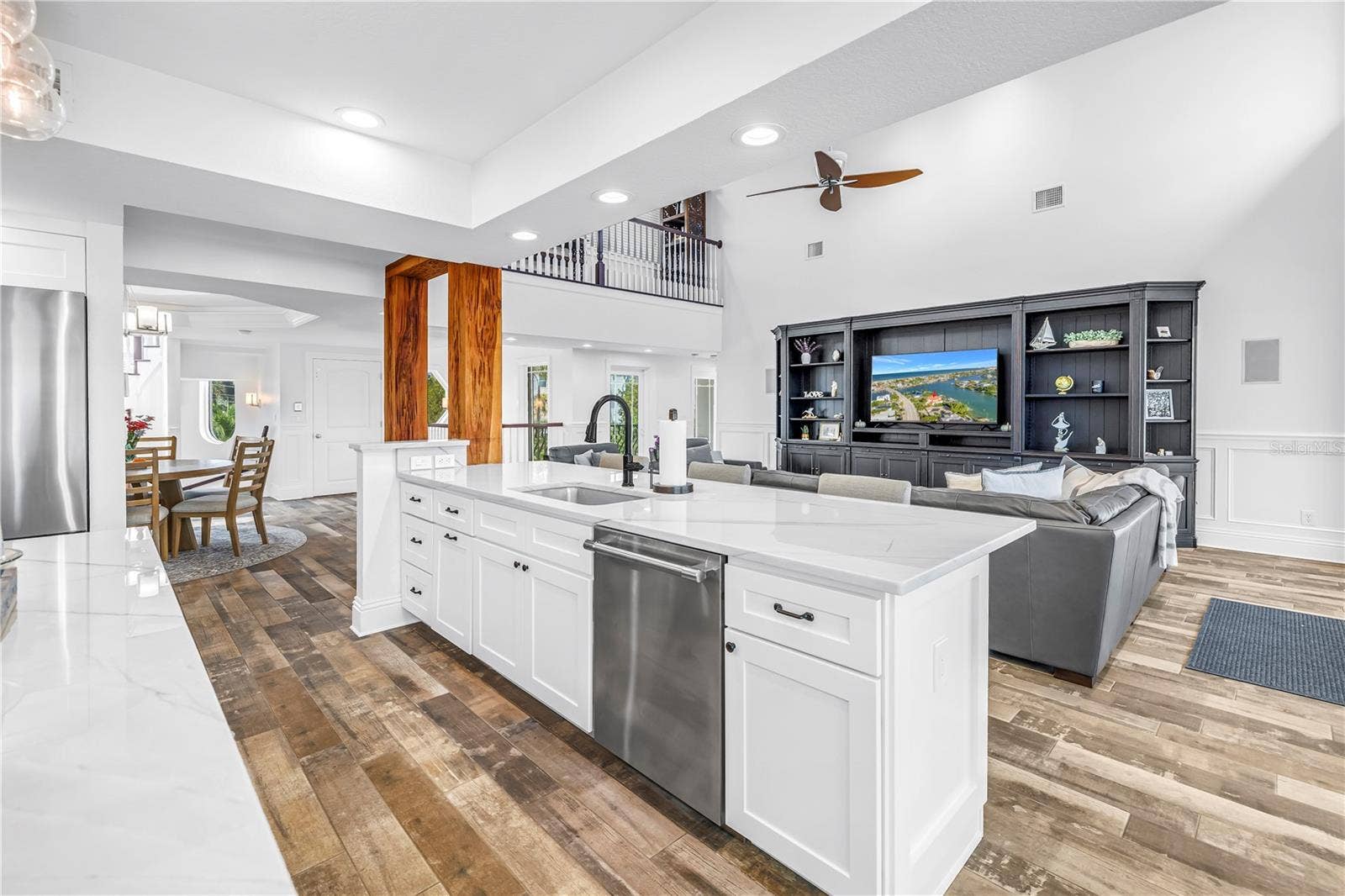 199 21ST AVENUE, St Pete Beach, FL 33706 199 21ST AVENUE, St Pete Beach, FL 33706
