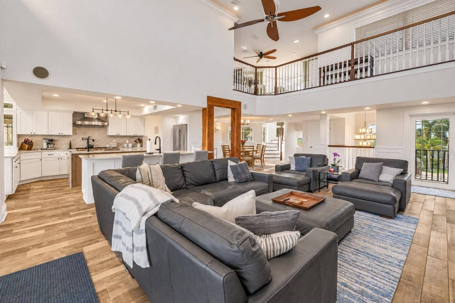 199 21ST AVENUE, St Pete Beach, FL 33706 199 21ST AVENUE, St Pete Beach, FL 33706