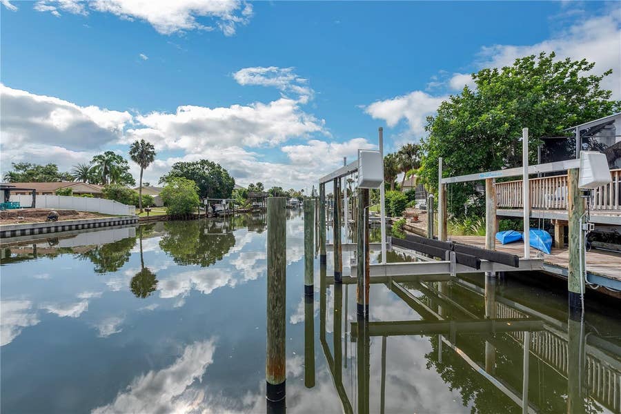 Property photo for 743 KINGSTON COURT, Apollo Beach, FL
