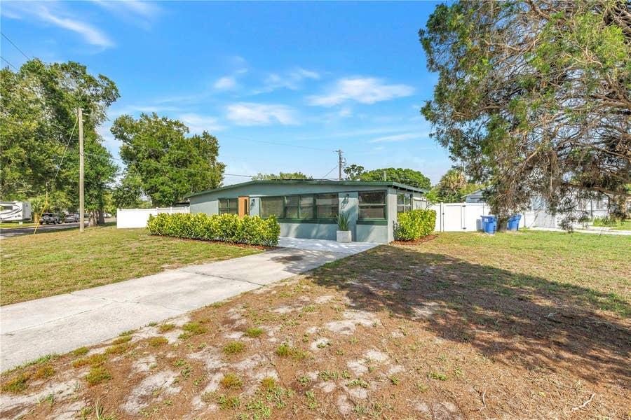 Property photo for 7599 MEADOWLAWN DRIVE N, St Petersburg, FL