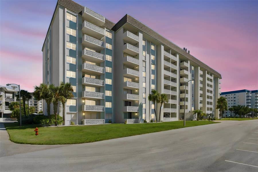 Property photo for 9 FORBES PLACE, #412, Dunedin, FL