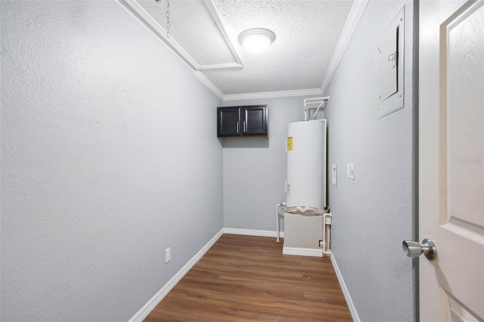 5901 BRYCE LANE, Tampa, FL 33615 5901 BRYCE LANE, Tampa, FL 33615