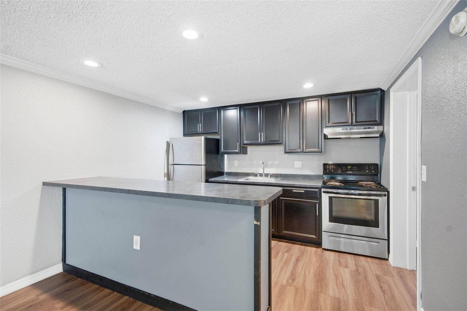 5901 BRYCE LANE, Tampa, FL 33615 5901 BRYCE LANE, Tampa, FL 33615