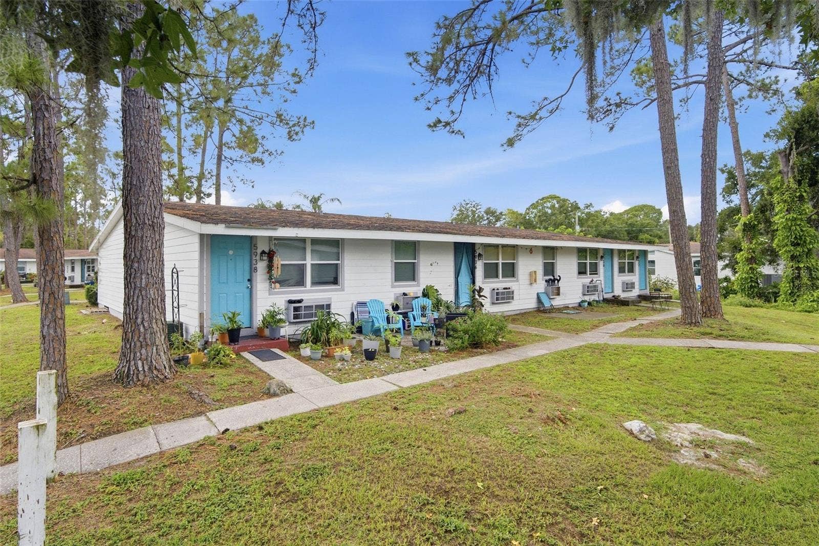 5901 BRYCE LANE, Tampa, FL 33615 5901 BRYCE LANE, Tampa, FL 33615