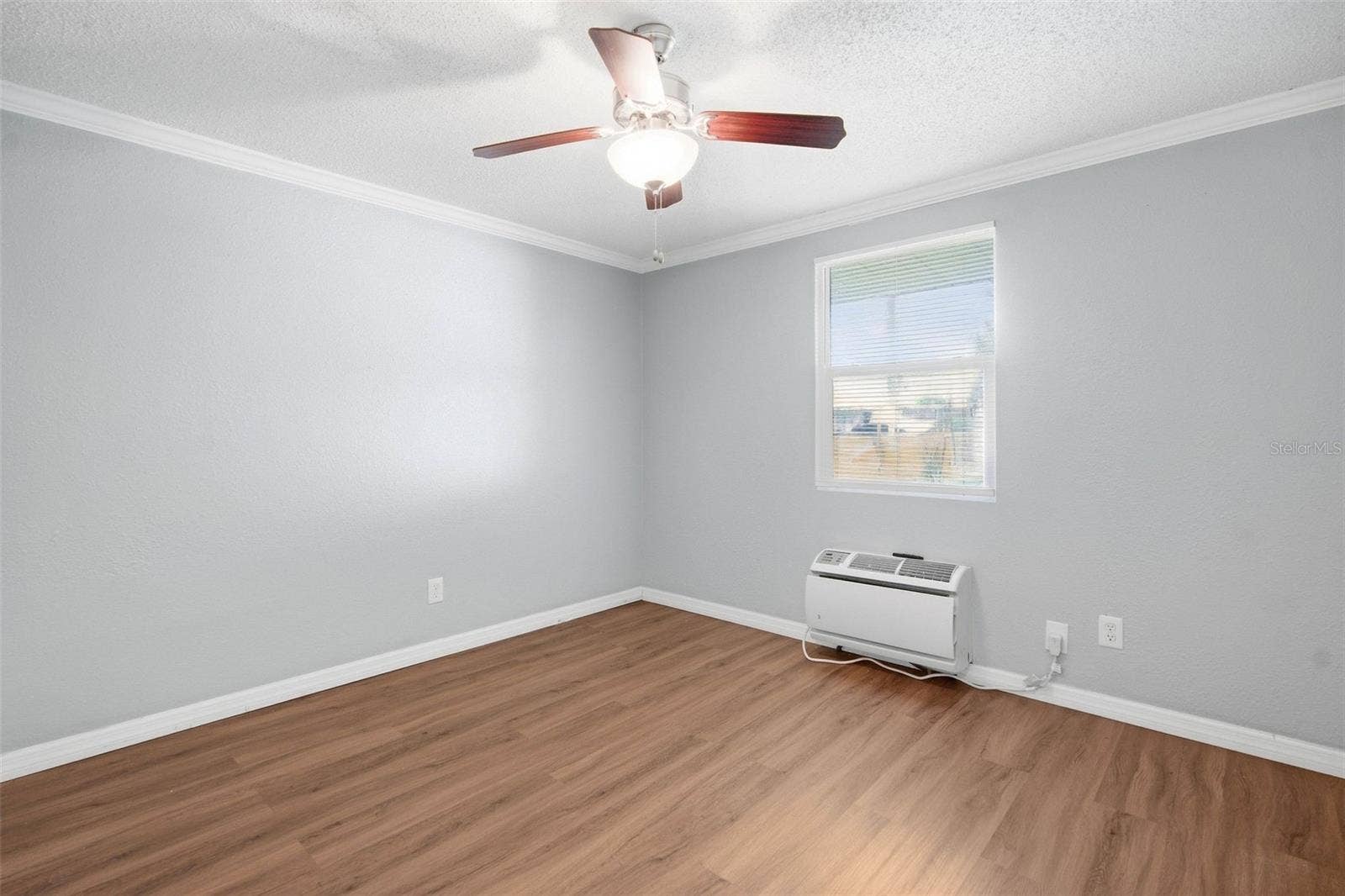 5901 BRYCE LANE, Tampa, FL 33615 5901 BRYCE LANE, Tampa, FL 33615