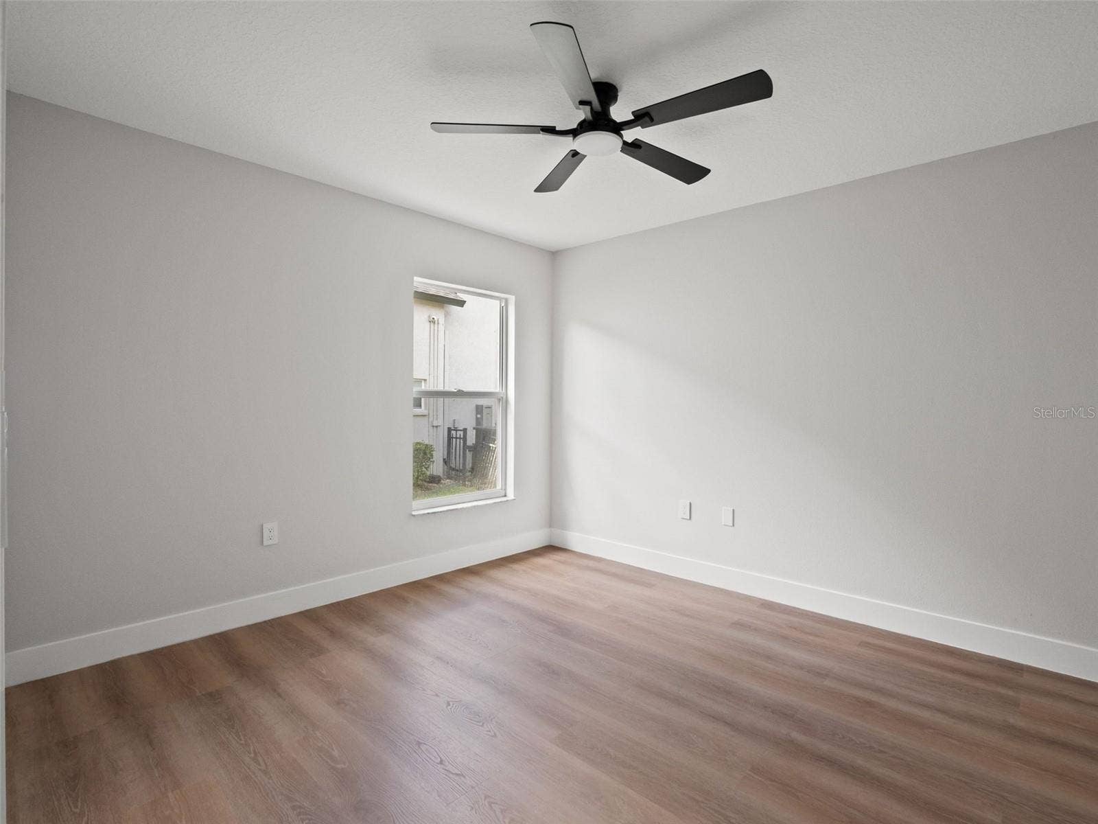 6111 HERONCREST COURT, Lithia, FL 33547 6111 HERONCREST COURT, Lithia, FL 33547