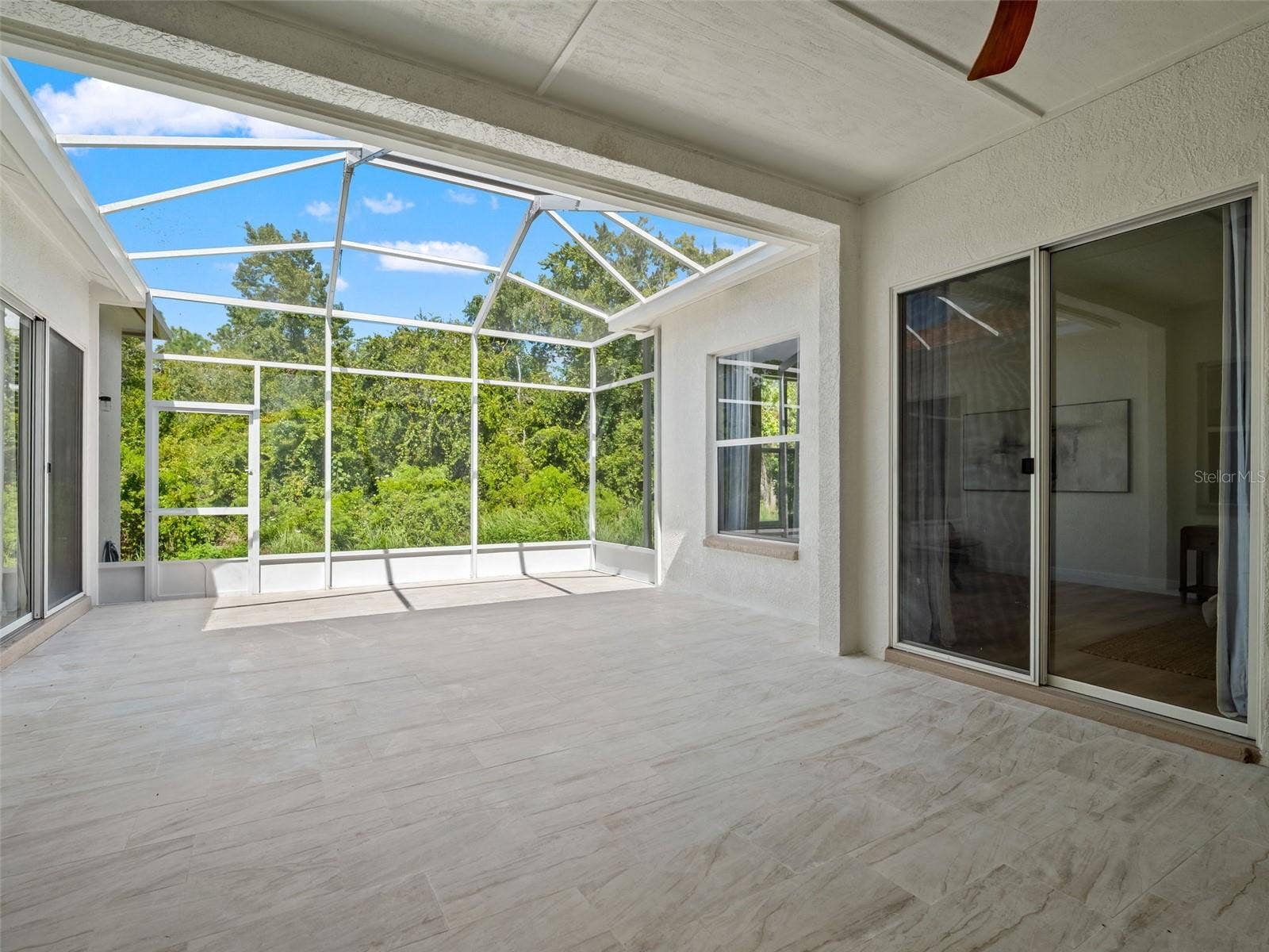 6111 HERONCREST COURT, Lithia, FL 33547 6111 HERONCREST COURT, Lithia, FL 33547