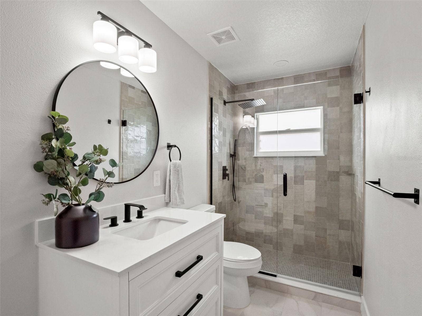 6111 HERONCREST COURT, Lithia, FL 33547 6111 HERONCREST COURT, Lithia, FL 33547