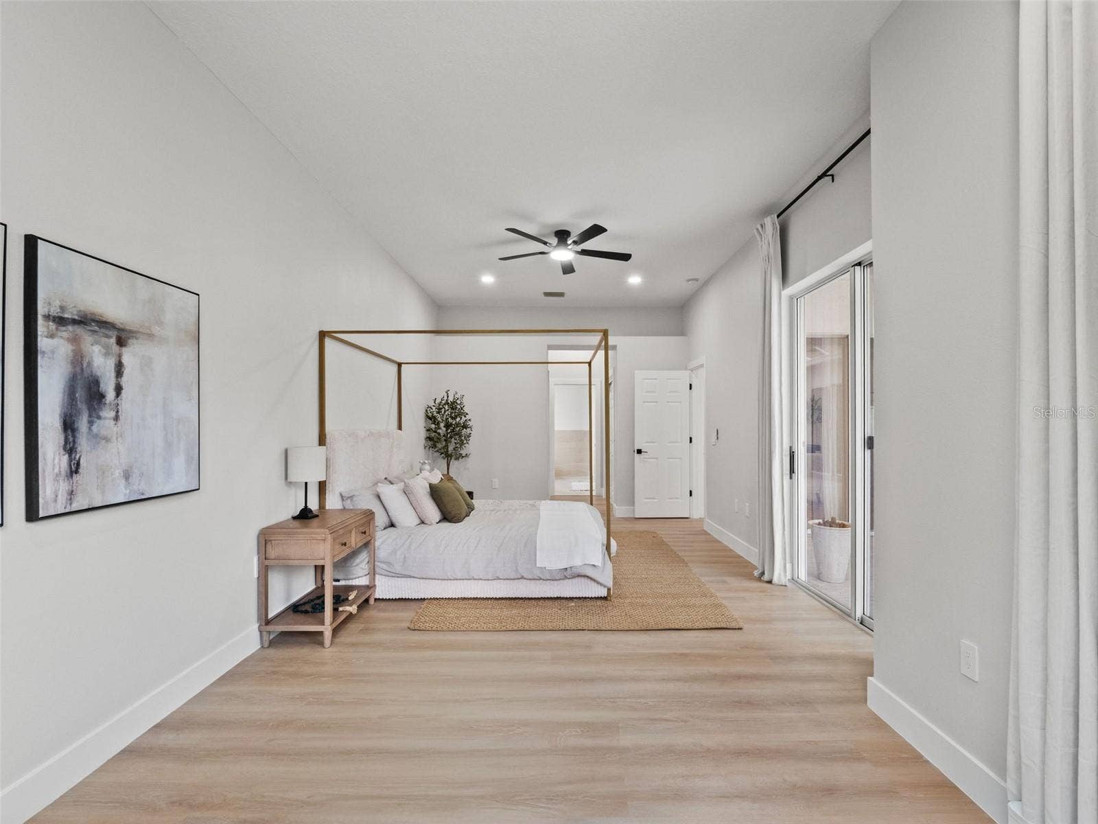6111 HERONCREST COURT, Lithia, FL 33547 6111 HERONCREST COURT, Lithia, FL 33547