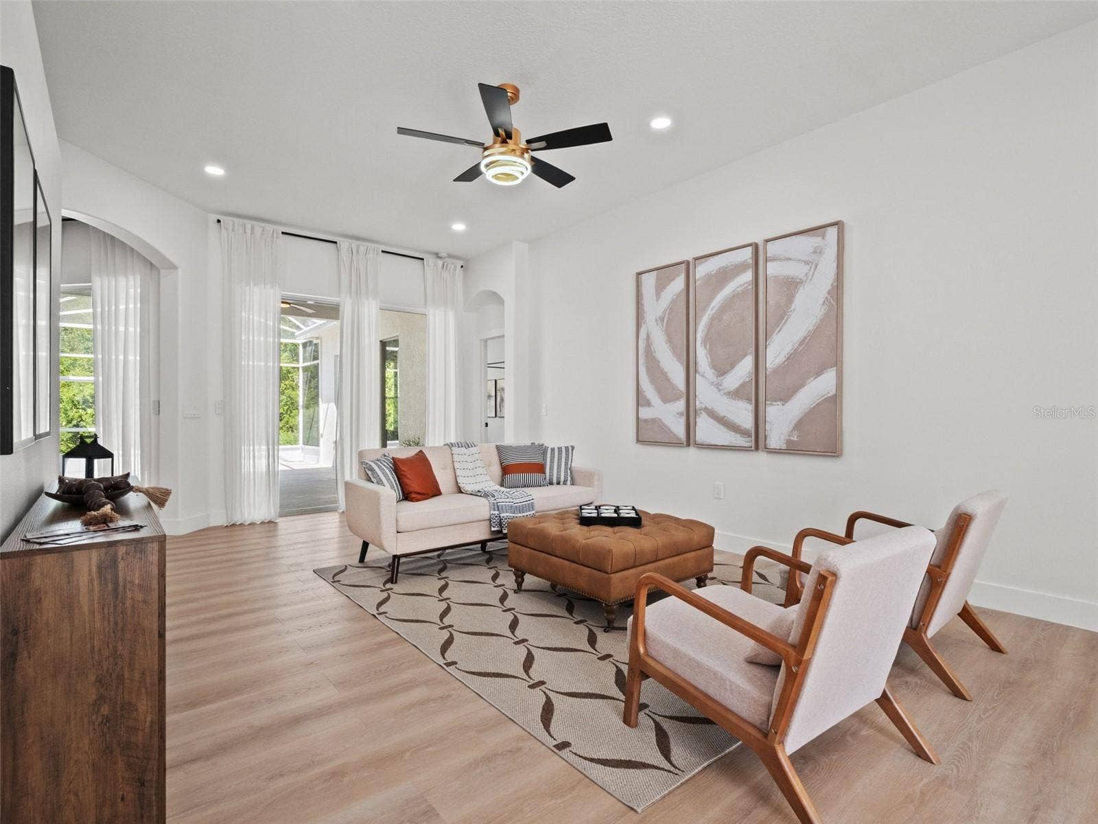 6111 HERONCREST COURT, Lithia, FL 33547 6111 HERONCREST COURT, Lithia, FL 33547