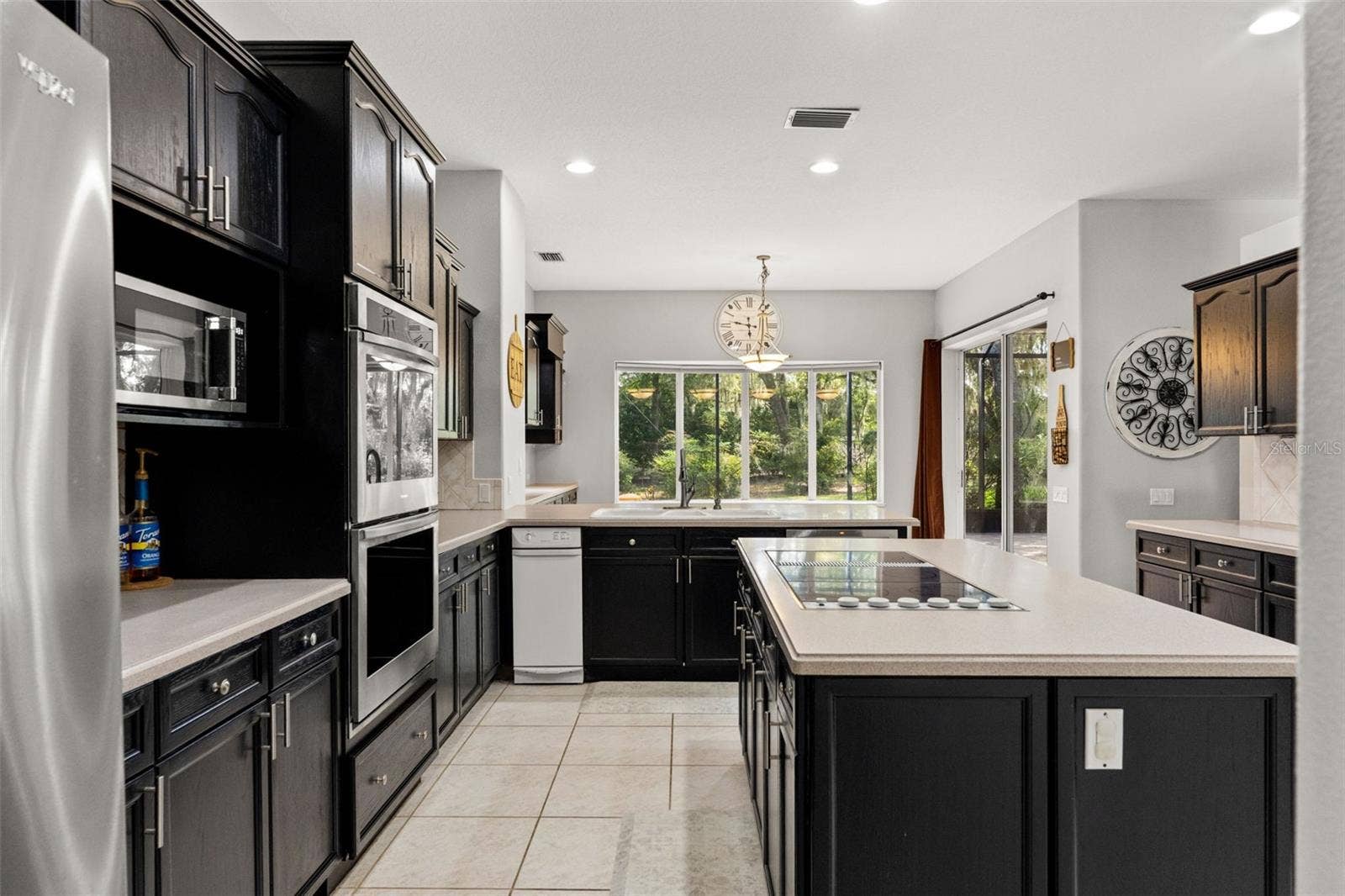 6029 HAMMOCK HILL AVENUE, Lithia, FL 33547 6029 HAMMOCK HILL AVENUE, Lithia, FL 33547