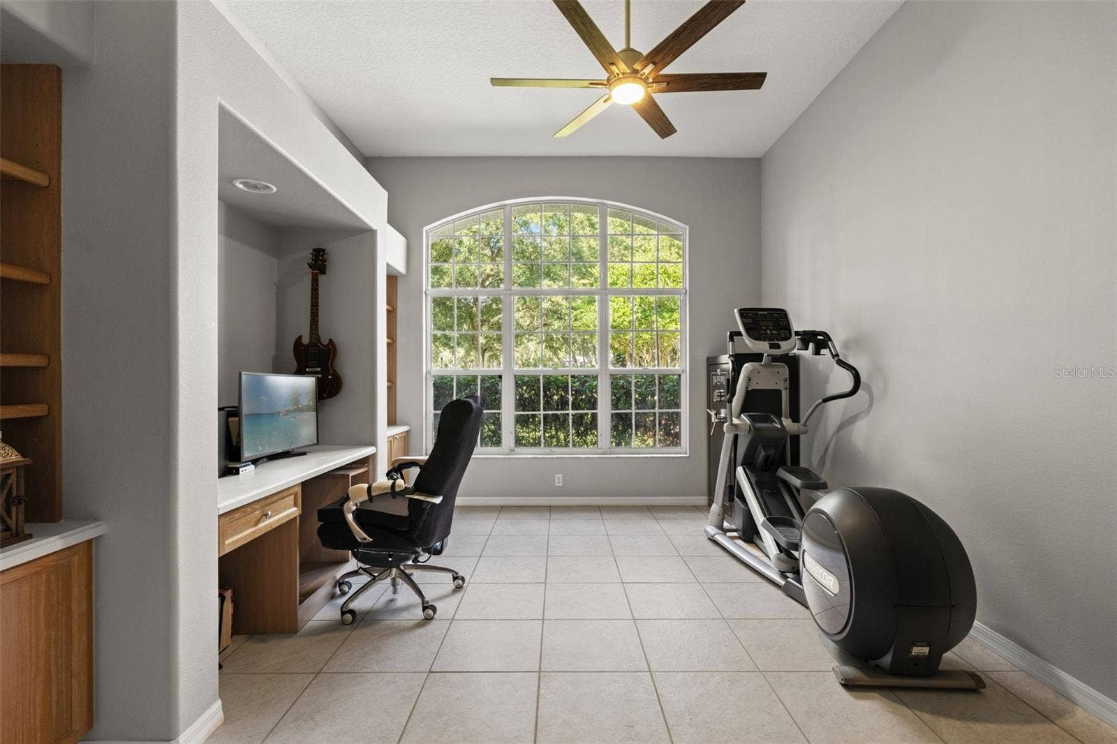 6029 HAMMOCK HILL AVENUE, Lithia, FL 33547 6029 HAMMOCK HILL AVENUE, Lithia, FL 33547