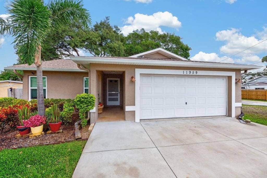 11959 MURRAY AVENUE, Seminole, FL 33778 11959 MURRAY AVENUE, Seminole, FL 33778