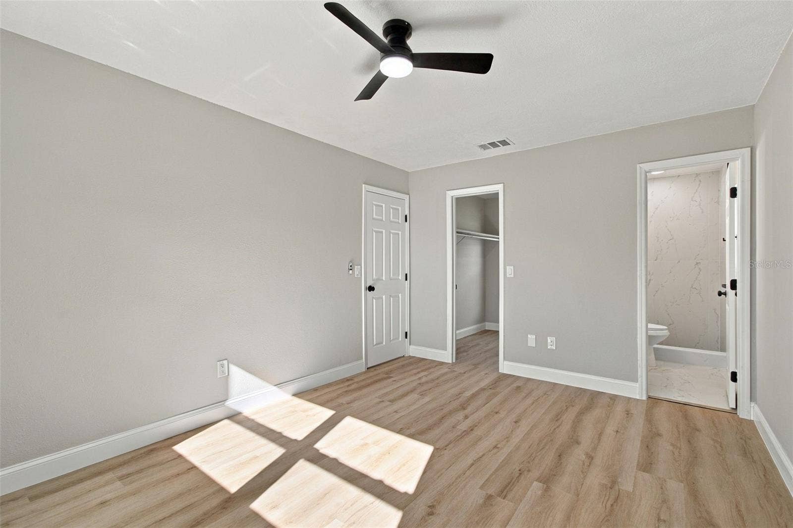 13918 BRIARDALE LANE, Tampa, FL 33618 13918 BRIARDALE LANE, Tampa, FL 33618