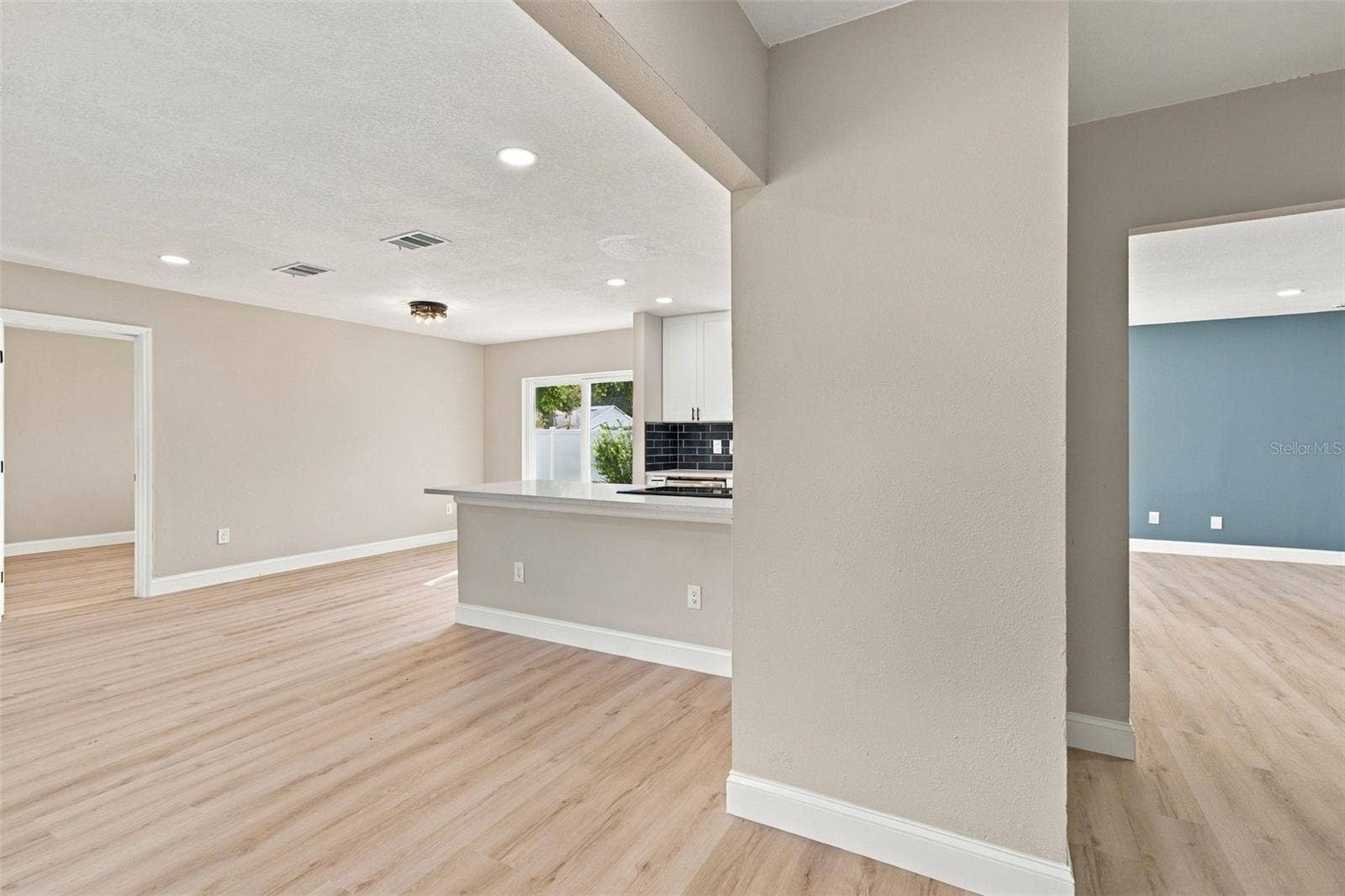 13918 BRIARDALE LANE, Tampa, FL 33618 13918 BRIARDALE LANE, Tampa, FL 33618