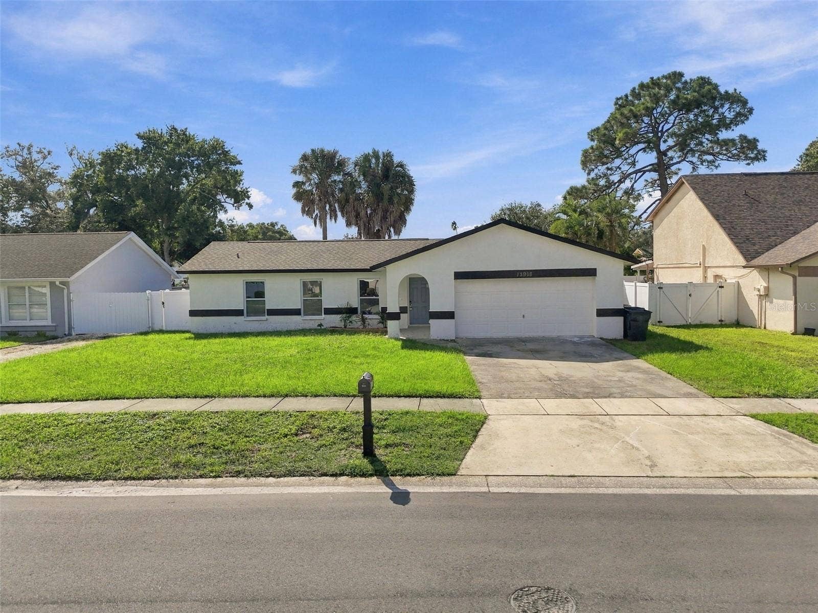 13918 BRIARDALE LANE, Tampa, FL 33618 13918 BRIARDALE LANE, Tampa, FL 33618