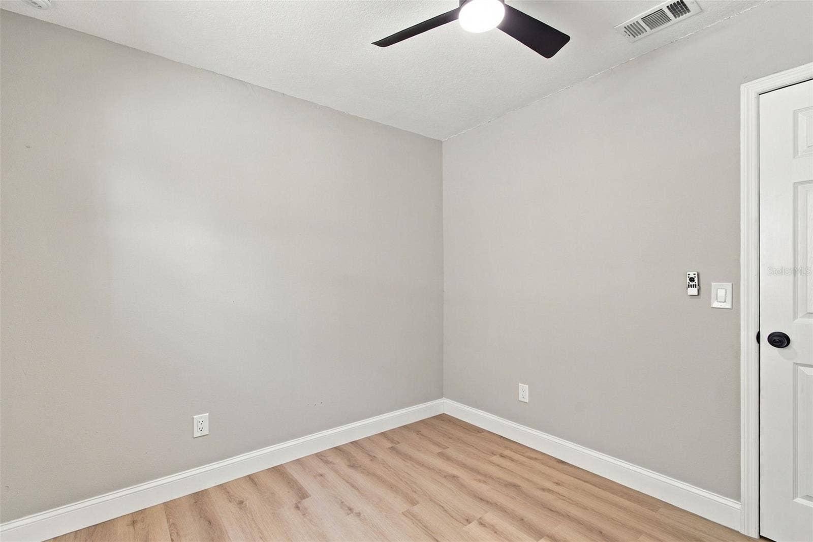 13918 BRIARDALE LANE, Tampa, FL 33618 13918 BRIARDALE LANE, Tampa, FL 33618