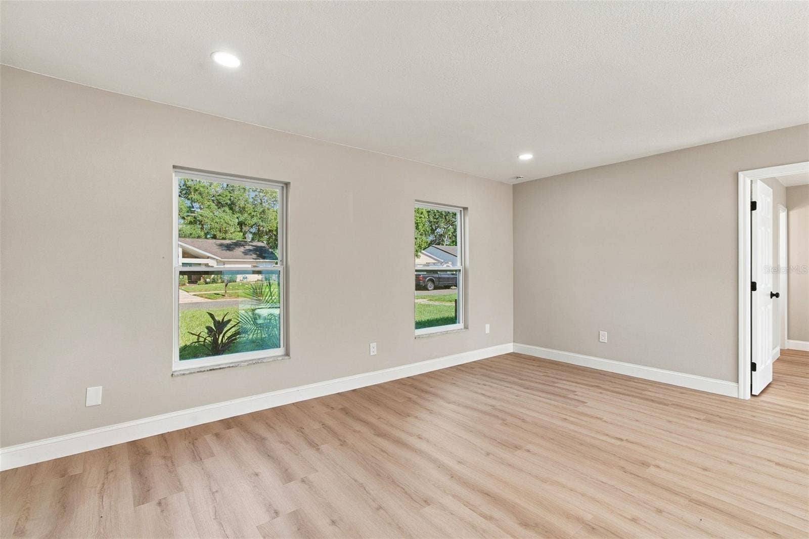 13918 BRIARDALE LANE, Tampa, FL 33618 13918 BRIARDALE LANE, Tampa, FL 33618