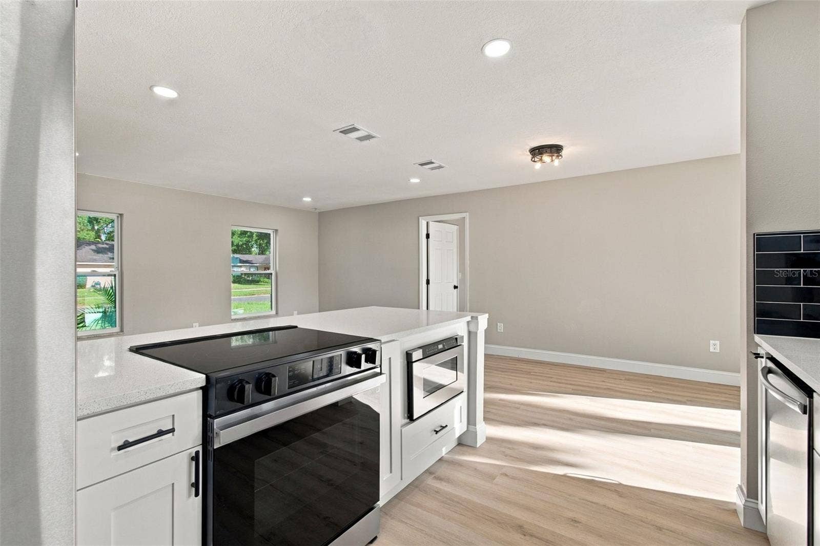 13918 BRIARDALE LANE, Tampa, FL 33618 13918 BRIARDALE LANE, Tampa, FL 33618