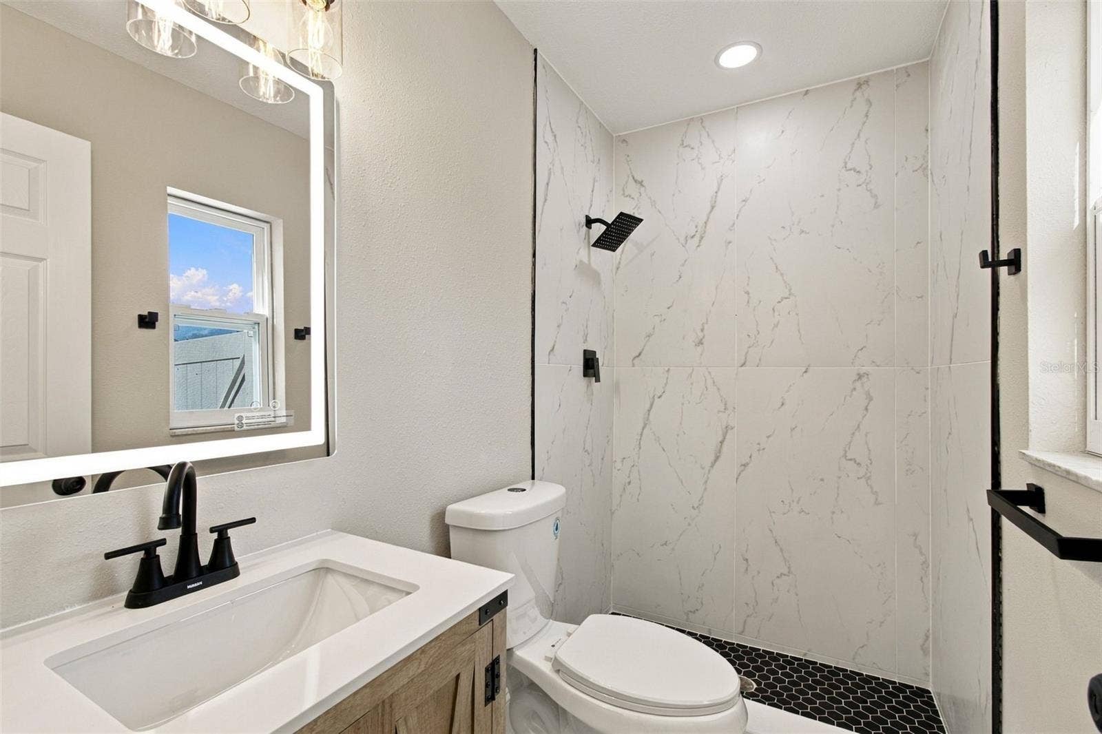 13918 BRIARDALE LANE, Tampa, FL 33618 13918 BRIARDALE LANE, Tampa, FL 33618