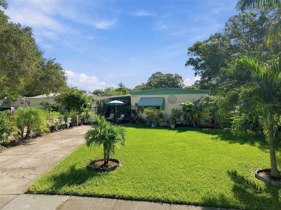 Property photo for 980 7TH STREET NW, #1A, Largo, FL