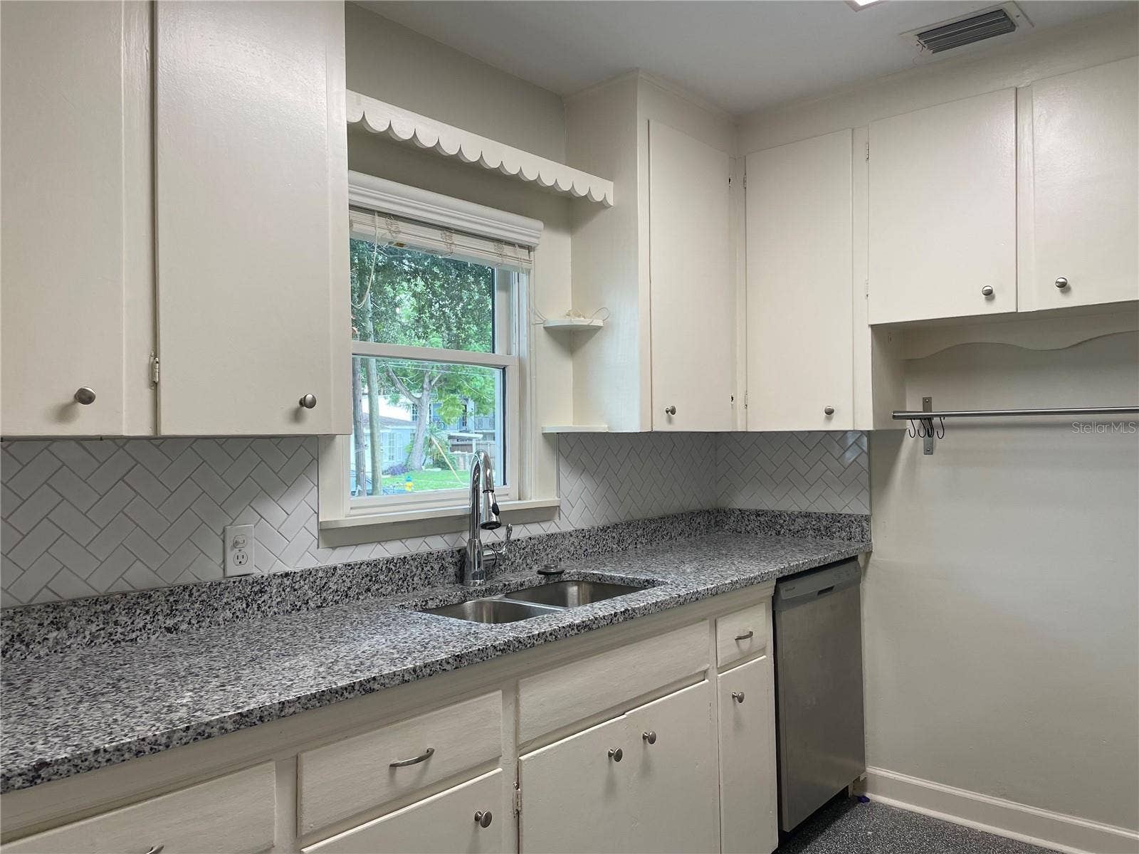 303 S AUDUBON AVENUE, Tampa, FL 33609 303 S AUDUBON AVENUE, Tampa, FL 33609